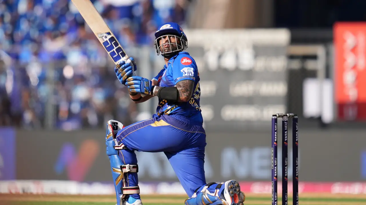 सूर्यकुमार यादव ने IPL 2025 में सबसे तेज 4000 रन पूरे कर रचा इतिहास