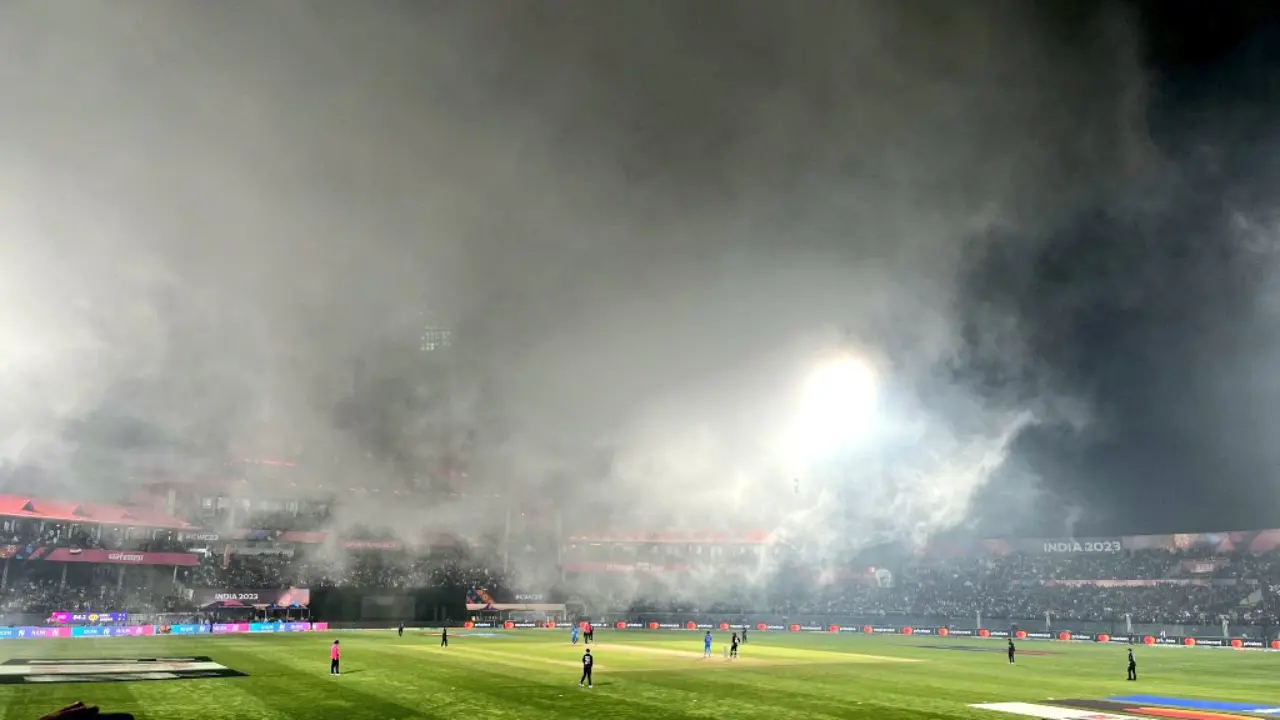IPL 2025 में अचानक मची अफरा-तफरी, खिलाड़ियों को सुरक्षित निकालने में किसने निभाई सबसे बड़ी भूमिका?